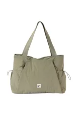 Cartera tipo tote bag de nylon color negro, con bolsillos laterales con cordón ajustable, asas de hombro y detalle de etiqueta frontal.
