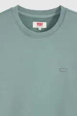 Buzo Levi's de cuello redondo, color verde, con calce relajado y pequeño logo bordado en el pecho.