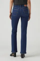 Jeans Levi's 725 Hi Rise Bootcut Eternal, de tiro alto y corte bootcut, color azul oscuro.