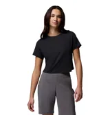 Remera deportiva negra de manga corta, con cuello redondo y diseño de corte cropped.