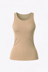 Musculosa de algodón y viscosa con textura acanalada, diseño ajustado y cuello redondo.