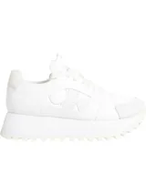 Zapatillas urbanas Calvin Klein de estilo runner, color blanco, con plataforma y logo CK en el lateral.