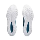 Championes de running Asics Gel-Cumulus 26, color verde esmeralda con detalles en amarillo y suela blanca. Modelo diseñado para hombre, con amortiguación y tecnología PureGEL y FF BLAST+.
