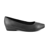 Zapato de vestir Usaflex Amelia color negro, con capellada de cuero, forro textil, plantilla de espuma y suela de goma.