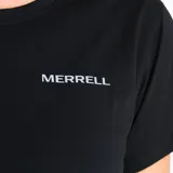 Remera deportiva de manga corta Merrell, color negro, con cuello redondo y logo estampado en el pecho. Confeccionada en tejido técnico transpirable con protección UV.
