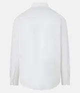 Camisa blanca de corte regular, confeccionada en tejido Oxford de algodón, con cuello inglés, mangas largas y cierre frontal abotonado.