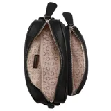 Cartera tipo bandolera Guess modelo Joella, de color negro con acabado texturizado. Presenta el logo de la marca estampado en el frente y una correa ajustable y desmontable con diseño de rayas y letras. Cuenta con cierre superior y compartimento frontal con cierre.