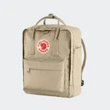 Mochila Fjallraven modelo Kanken Classic, color negro, con compartimento principal con cierre, bolsillo frontal con cierre, asas superiores con broche y correas ajustables para los hombros. Incluye el parche redondo característico de la marca en el frente.