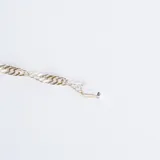 Pulsera de cadena estilo Singapur, elaborada en plata 925 con eslabones entrelazados que crean un efecto de torsión brillante.