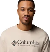 Remera de algodón de alto gramaje color beige, de corte clásico y manga corta, con cuello redondo acanalado y estampa frontal con el logo de Columbia Sportswear Company en tonos oscuros.