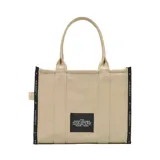 Bolso tipo tote de gran tamaño, confeccionado en lona de algodón y poliéster color negro. Presenta el logo estampado en blanco en el frente y bordes reforzados con detalles de texto. Cuenta con doble asa superior para llevar al hombro.