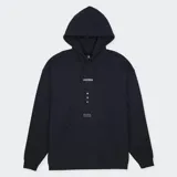 Canguro negro de frisa premium con capucha y cordón ajustable, bolsillo tipo canguro y puños y cintura acanalados. Estampado frontal con el logo de Converse, un círculo, un triángulo y coordenadas.