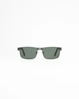 Lentes de sol rectangulares con montura metálica de color negro mate y cristales polarizados de color verde oscuro.