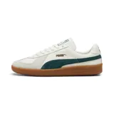 Championes Puma Army Trainer, color blanco con detalles en verde y suela marrón.