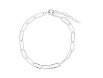 Pulsera de plata 925 con eslabones calados en forma ovalada.