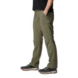 Pantalón convertible Columbia de corte recto en color verde oliva. Presenta diseño funcional con perneras desmontables mediante cremallera para convertirlo en short, múltiples bolsillos laterales y traseros, y tecnología de protección solar.