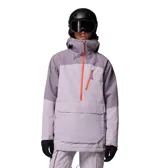 Campera tipo anorak de esquí Columbia, impermeable y transpirable con tecnología Omni-Tech. Presenta un diseño en bloques de color lila, con media cremallera frontal en color naranja, capucha ajustable compatible con casco, bolsillo canguro frontal y bolsillo en el pecho con cierre.