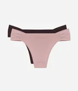Kit de dos bombachas de bikini Lov confeccionadas en microfibra, de tiro medio con laterales anchos drapeados y detalle de aplique metálico en la parte delantera. El set incluye una prenda en color rosado y otra en color marrón oscuro.