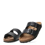 Sandalias tipo Birkenstock marca Freeway, color negro, con doble tira ajustable mediante hebillas metálicas y plantilla anatómica de corcho.