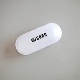 Lentes de sol Cabo modelo Aruba, con armazón negro y cristales polarizados con efecto espejo en tonos azul y verde. Incluyen filtro UV 400.