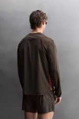 Camiseta deportiva de manga larga Zara Athleticz en colaboración con Ridar, color marrón, con tejido ligero perforado de secado rápido, cuello redondo y detalles de logos estampados.