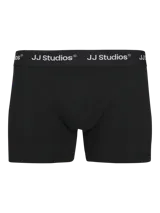 Pack de tres boxers tipo trunk de ajuste ceñido, color negro, con cintura elástica personalizada con el logo de la marca.