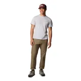 Pantalón de corte recto en color beige, con diseño funcional que incluye bolsillos laterales, bolsillos de seguridad con cierre y bolsillo específico para herramientas. Confeccionado con tecnología de protección solar.
