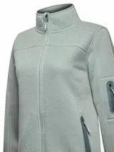 Micropolar verde agua con cierre completo y cuello alto. Cuenta con un bolsillo con cierre en la manga izquierda.