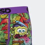 Calzoncillos bóxer de la marca PSD con estampado de Bob Esponja, Patricio y dinero sobre un fondo verde. La cintura es de color púrpura con el logo de PSD en negro.