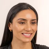 Aros de plata 925 bañada en oro de 18k con piedra rectangular de jade naranja.