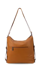 Cartera convertible en mochila de diseño versátil, color tostado, con textura granulada. Cuenta con un bolsillo frontal con cierre, compartimento principal espacioso y correas ajustables para llevar al hombro o como mochila.