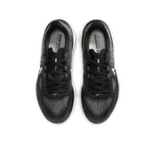 Championes de running Nike Vomero 17, color negro con detalles en blanco. Presentan un diseño de malla transpirable, cierre con cordones y suela con amortiguación de alto rendimiento.