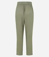 Pantalón fluido Marfinno modelo pijama, color blanco, confeccionado en viscolino. Cuenta con cintura elástica en la espalda, lazo de ajuste, pliegues frontales y bolsillos laterales.
