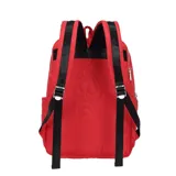 Mochila negra con estampado de corazones acolchados, marca Las Oreiro. Cuenta con doble compartimento, llavero desmontable, bolsillos laterales, porta laptop y asas acolchonadas.