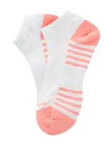 Medias deportivas cortas de algodón, color blanco con detalles en rosado en el talón, la puntera y con diseño de rayas horizontales.