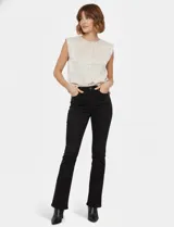 Blusa negra sin mangas de gasa labrada, marca Floral & Ivy. Tiene abertura central en la espalda con botón, aplique interno de hombreras y forro interno a tono.