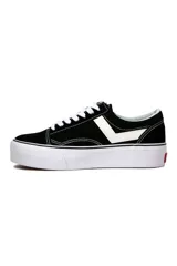 Championes con plataforma Pony modelo Garden CF1189H, color negro con detalles blancos y suela gruesa.