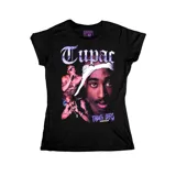 Remera negra de corte entallado con estampado gráfico de Tupac Shakur y la leyenda Thug Life en tonos violetas.