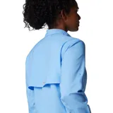Camisa de manga larga Columbia modelo Tamiami II, color celeste, con cuello camisero, cierre frontal de botones y bolsillo pequeño en el pecho con logo de la marca. Presenta un diseño técnico con aberturas de ventilación, ideal para actividades al aire libre.