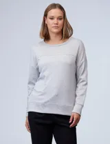 Buzo gris de tejido modal French Laundry, con cuello redondo y mangas largas. Presenta tajos laterales con cierre metálico.