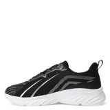 Championes deportivos Umbro modelo Biza, con diseño de degradado en tonos amarillo y turquesa. Presentan una suela blanca de goma, cierre con cordones y detalles reflectantes en los laterales.