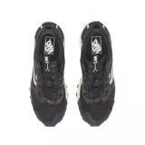 Championes Vans MTE Crosspath XC de diseño técnico y robusto. Presentan una combinación de materiales en tonos negros y grises, con suela dentada Vibram para mayor tracción y sistema de cordones con ajuste rápido.