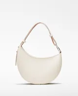 Bolso de hombro Adolfo Dominguez modelo Luna, de diseño semicircular con textura granulada. Cuenta con un compartimento principal con cierre de cremallera, asa corta regulable con detalle de anilla metálica y logo grabado en la parte frontal.