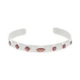 Pulsera rígida de plata 925 con piedras granate de diferentes formas.
