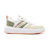 Championes urbanos American Sport modelo Laurent, color blanco con detalles en verde, beige y animal print. Suela alta color naranja.