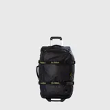 Valija tipo bolso con ruedas de la marca Bubba, color negro, con correas de compresión externas con el logo de la marca en amarillo. Cuenta con manija telescópica, ruedas en línea y compartimentos internos.