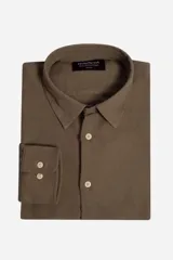 Camisa de manga larga Mistral con textura, corte regular y cierre frontal con botones a tono.