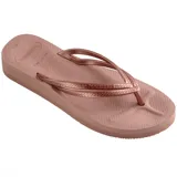 Sandalias tipo ojotas Havaianas modelo Slim, color gris oscuro, con tiras finas texturizadas y suela de goma con diseño antideslizante.