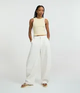 Blusa cropped musculosa Blue Steel de viscosa, con cuello redondo y diseño acanalado.