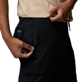 Pantalón cargo Columbia modelo Tech Trail Utility Omni-Shield, color negro, de corte recto y con bolsillos laterales utilitarios.